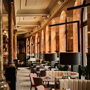 Opus 16 Hotell